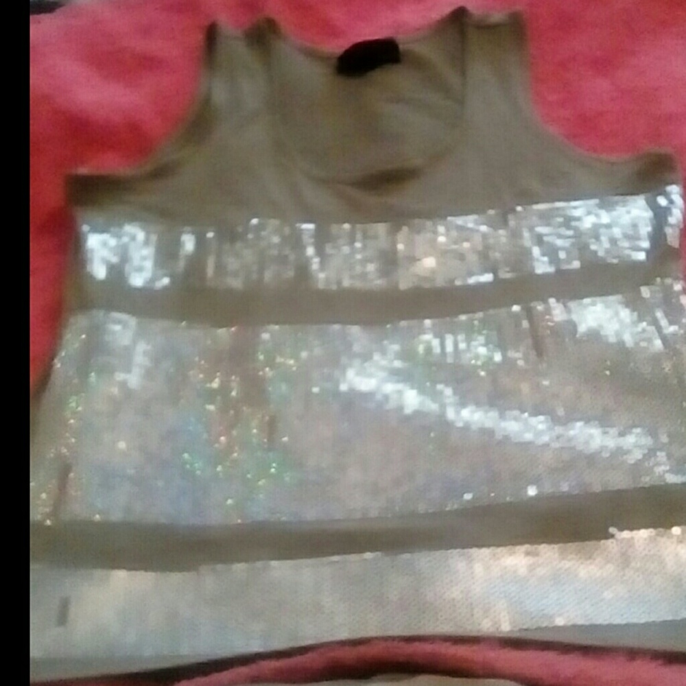 Tank top shirt